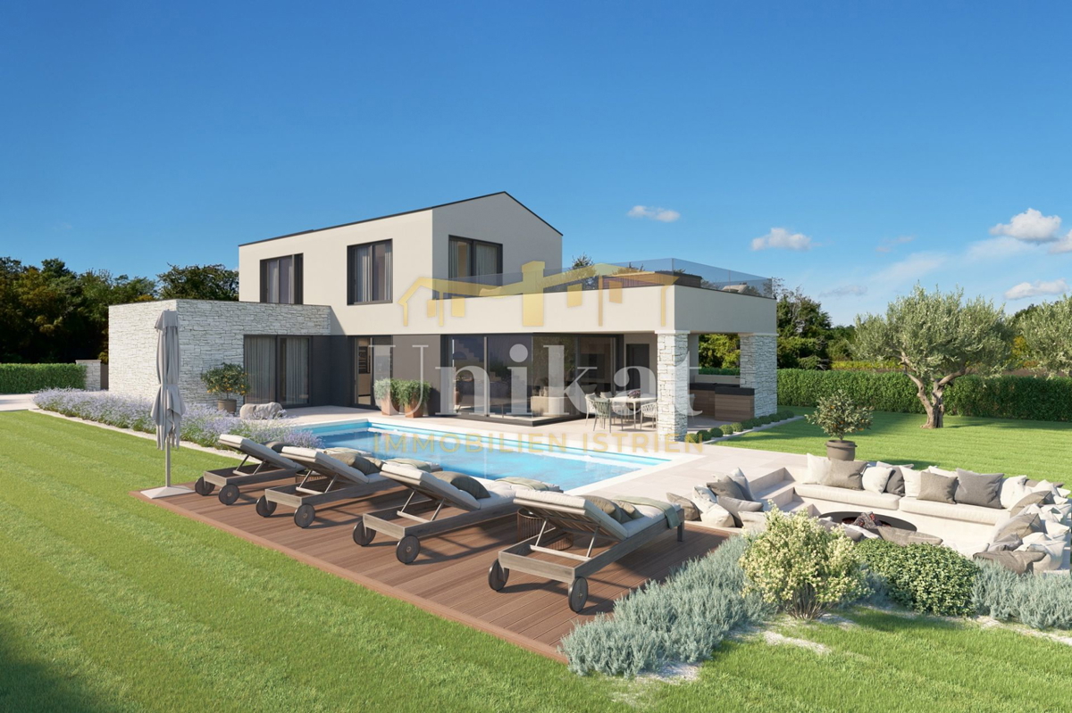 Casa con grande terrazza sul tetto e piscina